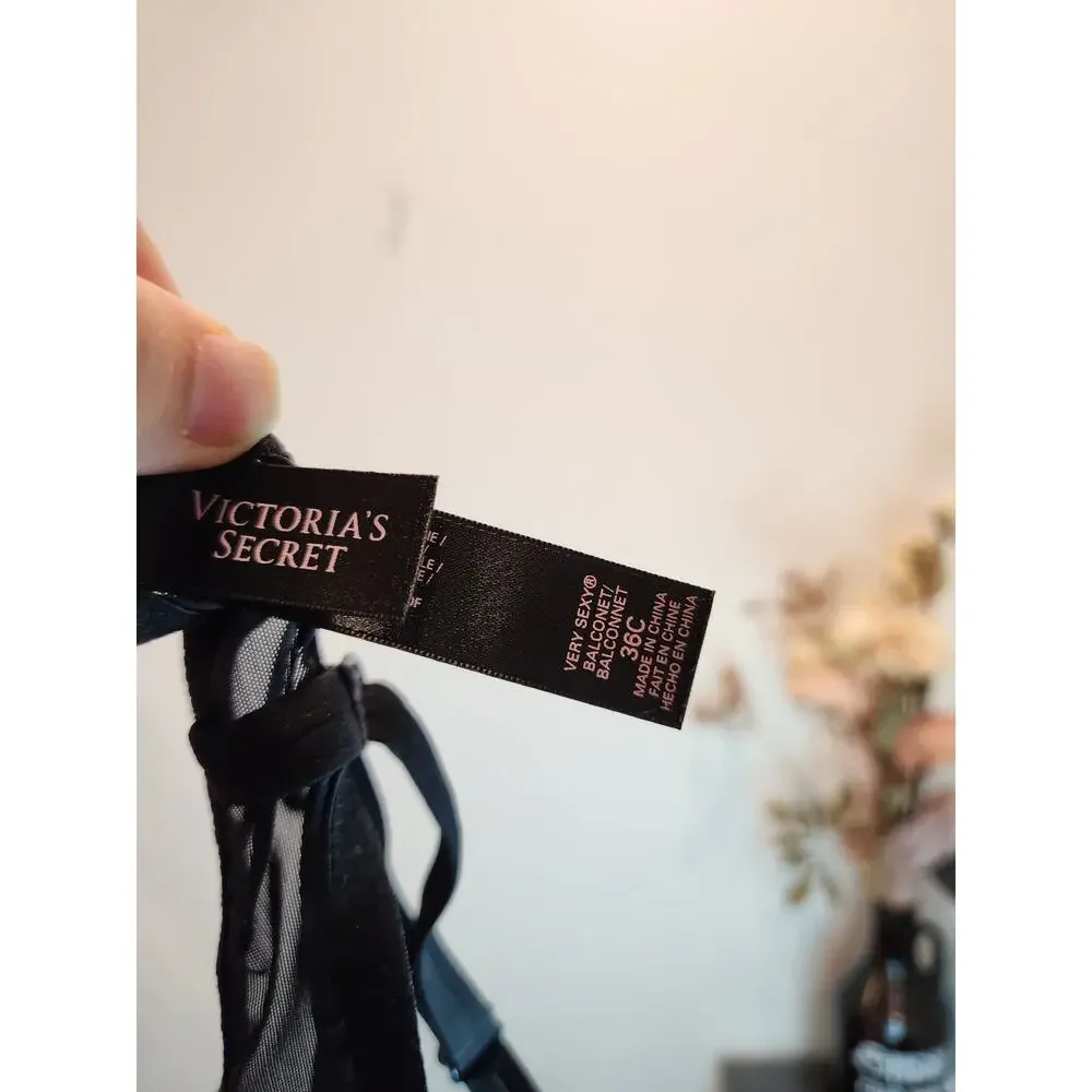 Victoria's Secret Very Sexy Balconet Bra 36C – Black‎ Lace & Purple Satin